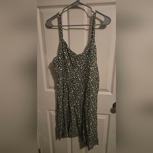 Old Navy Green and White Floral Top